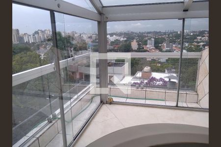 Casa à venda com 630m², 4 quartos e 3 vagas Casa à venda com 630m², 4 quartos e 3 vagasBanheiro da Suíte 2