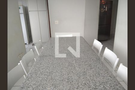 Casa à venda com 630m², 4 quartos e 3 vagas Casa à venda com 630m², 4 quartos e 3 vagasCopa