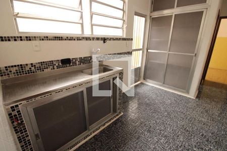 Casa para alugar com 150m², 3 quartos e sem vagaCozinha