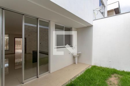Área de Serviço de casa à venda com 3 quartos, 113m² em Santa Rosa, Belo Horizonte