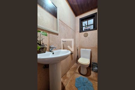 Casa à venda com 246m², 3 quartos e 2 vagasBanheiro 2