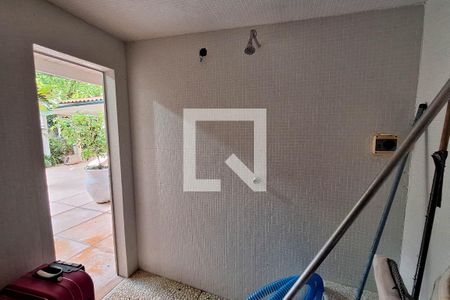 Casa à venda com 246m², 3 quartos e 2 vagasSaúna