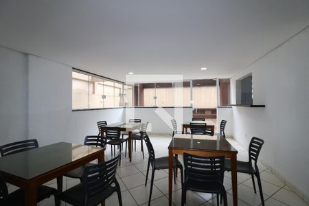 Apartamento para alugar com 55m², 2 quartos e 1 vagaÁrea Comum - Salão de Festas