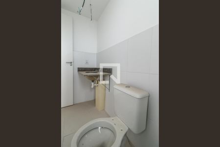 Banheiro da Suíte de apartamento à venda com 2 quartos, 64m² em Farrapos, Porto Alegre