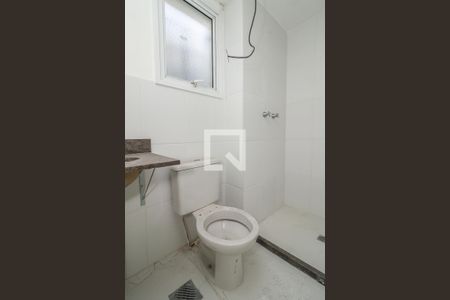 Banheiro da Suíte de apartamento à venda com 2 quartos, 65m² em Farrapos, Porto Alegre