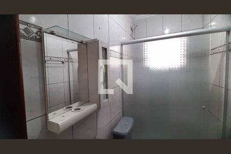 Banheiro de casa para alugar com 1 quarto, 90m² em Veloso, Osasco