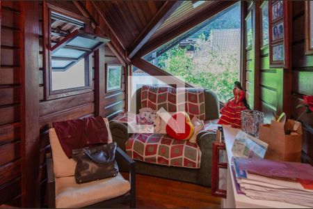 Casa de condomínio para alugar com 600m², 3 quartos e 2 vagasHall