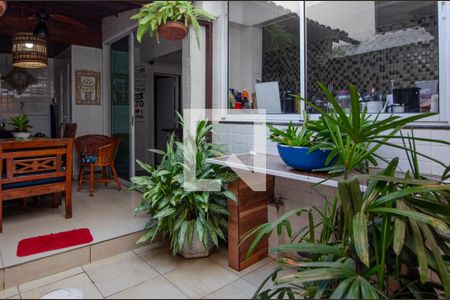 Casa de condomínio para alugar com 600m², 3 quartos e 2 vagasÁrea gourmet