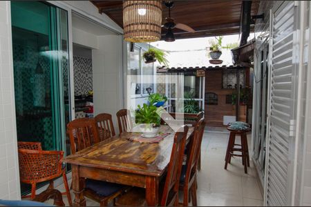 Casa de condomínio para alugar com 600m², 3 quartos e 2 vagasSala de jantar