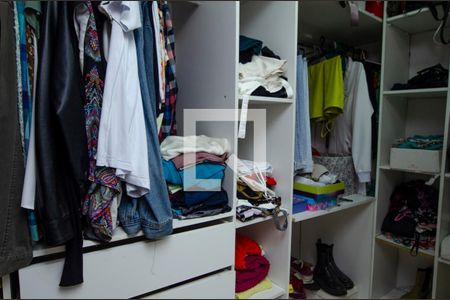 Casa de condomínio para alugar com 600m², 3 quartos e 2 vagasCloset da suite 3