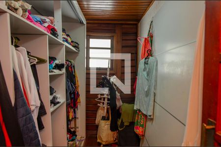 Casa de condomínio para alugar com 600m², 3 quartos e 2 vagasCloset da suíte 2