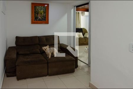 Casa de condomínio para alugar com 600m², 3 quartos e 2 vagasSala de TV