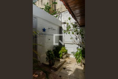 Casa de condomínio para alugar com 600m², 3 quartos e 2 vagasÁrea externa