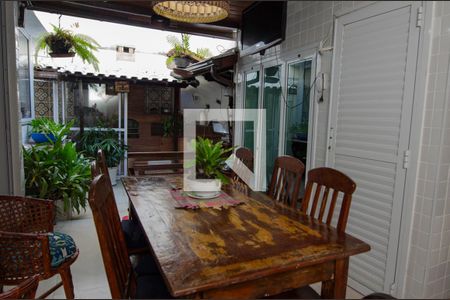 Casa de condomínio para alugar com 600m², 3 quartos e 2 vagasSala de jantar