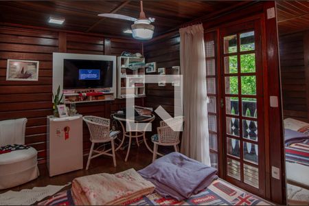 Casa de condomínio para alugar com 600m², 3 quartos e 2 vagasSuite 2