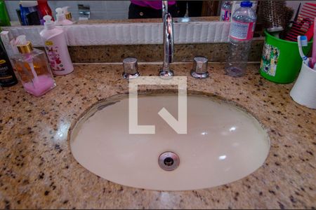 Casa de condomínio para alugar com 600m², 3 quartos e 2 vagasBanheiro da Suíte 2