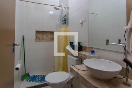 Casa à venda com 103m², 3 quartos e 2 vagasBanheiro Social