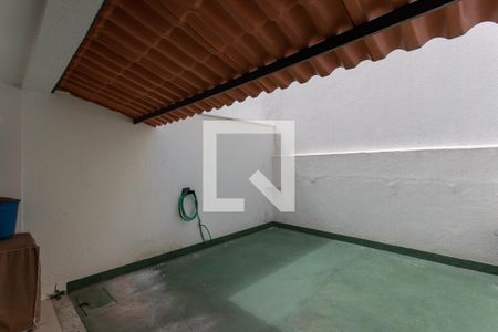 Casa à venda com 103m², 3 quartos e 2 vagasQuintal