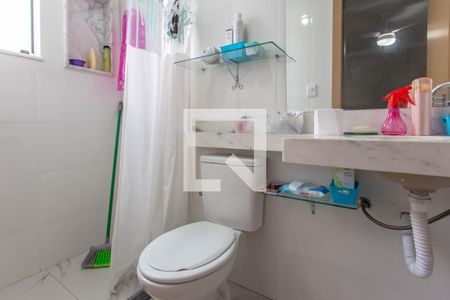 Casa à venda com 103m², 3 quartos e 2 vagasBanheiro da Suíte