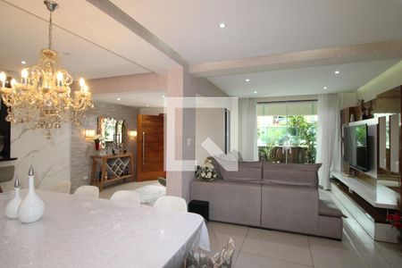 Sala de casa à venda com 4 quartos, 480m² em Jardim Cotinha, São Paulo