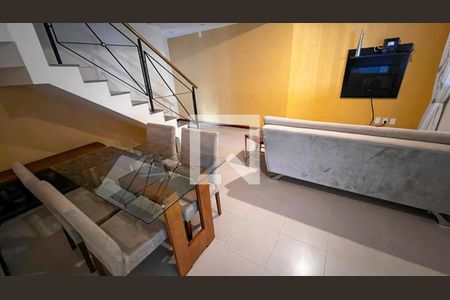 Sala de casa à venda com 3 quartos, 130m² em Castelo, Belo Horizonte