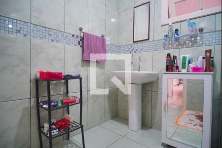 Casa à venda com 200m², 4 quartos e 2 vagasBanheiro 1