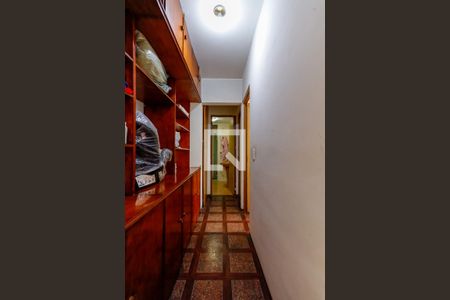 Corredor Quartos de apartamento à venda com 2 quartos, 61m² em Ii, São Paulo