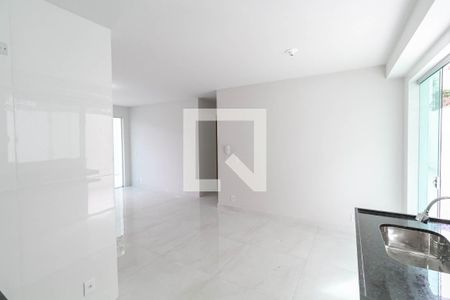 Apartamento à venda com 180m², 3 quartos e 2 vagas Apartamento à venda com 180m², 3 quartos e 2 vagasCozinha