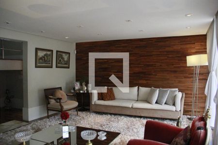 Sala de casa à venda com 3 quartos, 310m² em Indianópolis, São Paulo