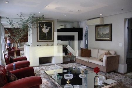 Sala de casa à venda com 3 quartos, 310m² em Indianópolis, São Paulo