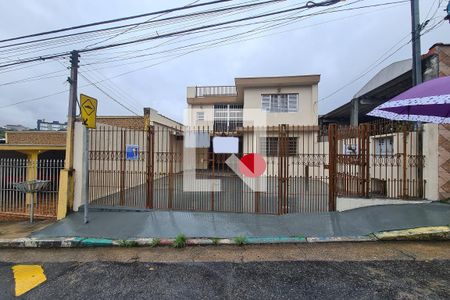 Casa para alugar com 120m², 1 quarto e 2 vagas Casa para alugar com 120m², 1 quarto e 2 vagasFachada