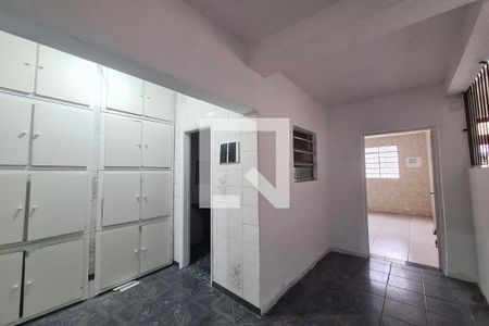 Casa para alugar com 120m², 1 quarto e 2 vagas Casa para alugar com 120m², 1 quarto e 2 vagasCorredor