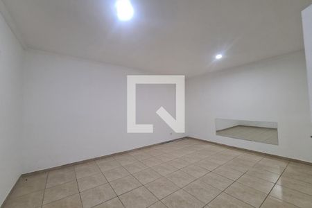 Quarto de casa para alugar com 1 quarto, 120m² em Jardim Sao Jose (sao Mateus), São Paulo