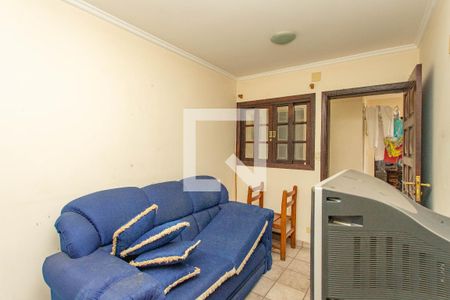 Casa à venda com 900m², 5 quartos e 10 vagasDependência de empregada - sala 