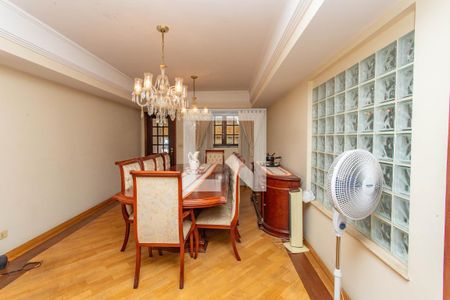 Casa à venda com 900m², 5 quartos e 10 vagasSala de jantar 