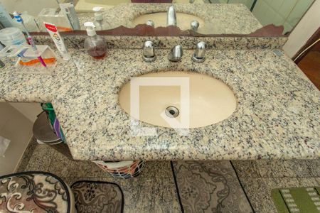 Casa à venda com 900m², 5 quartos e 10 vagasBanheiro da suíte 2 