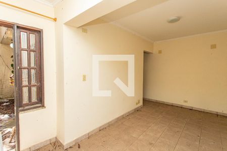 Casa à venda com 900m², 5 quartos e 10 vagasDependência de hospedes - Sala 