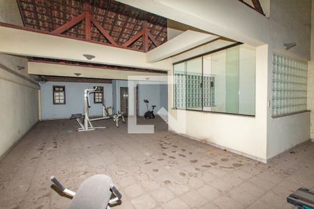 Casa à venda com 900m², 5 quartos e 10 vagasSalão - ultimo piso 