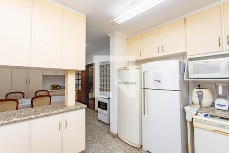 Casa à venda com 900m², 5 quartos e 10 vagasCozinha 