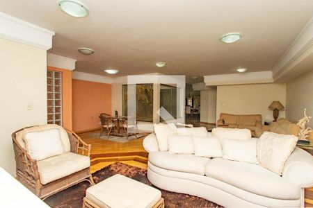 Sala de estar  de casa à venda com 5 quartos, 900m² em Casa Grande, Diadema