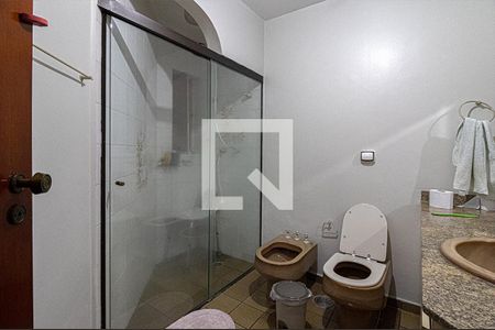 Casa à venda com 350m², 4 quartos e 4 vagasbanheiro suíte1