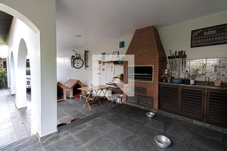 Casa à venda com 350m², 4 quartos e 4 vagaschurrasqueira_2