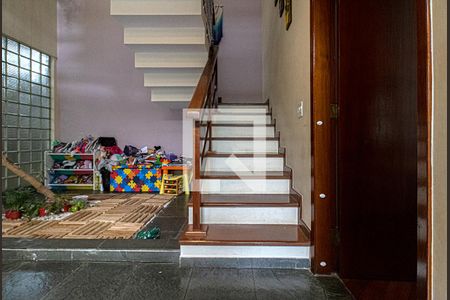 Casa à venda com 350m², 4 quartos e 4 vagasacesso para os pisos_1