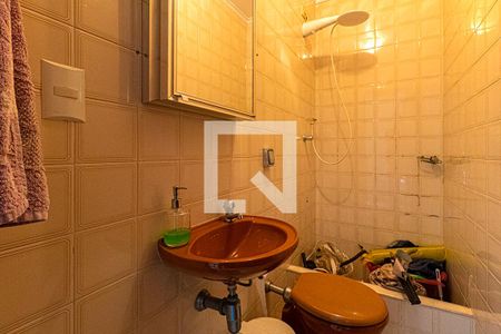 Casa à venda com 350m², 4 quartos e 4 vagasbanheiro na área da churrasqueira_2