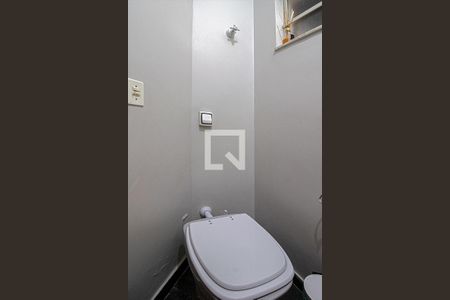 lavabo de casa à venda com 4 quartos, 350m² em Jardim da Saúde, São Paulo