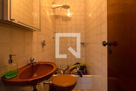 Casa à venda com 350m², 4 quartos e 4 vagasbanheiro na área da churrasqueira_1