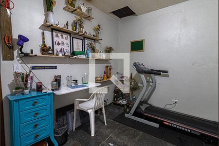 Casa à venda com 350m², 4 quartos e 4 vagasquarto de serviço adaptado como academia_3