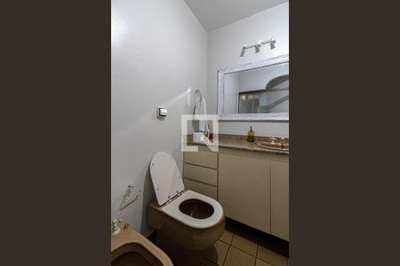 Casa à venda com 350m², 4 quartos e 4 vagasbanheiro suíte1