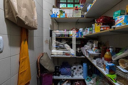 Casa à venda com 350m², 4 quartos e 4 vagasdespensa_3