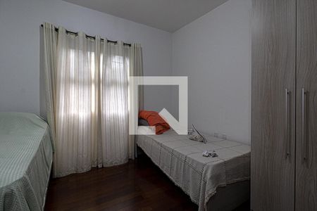 Casa à venda com 350m², 4 quartos e 4 vagassuíte